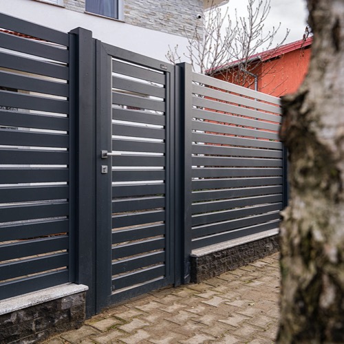 Aluminium fence - RAL 7016