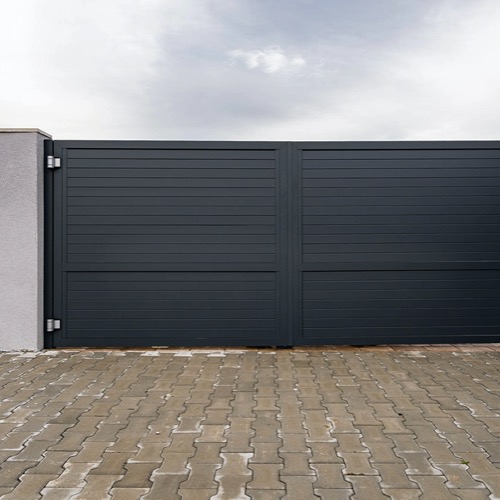 Aluminium fence - RAL 7016