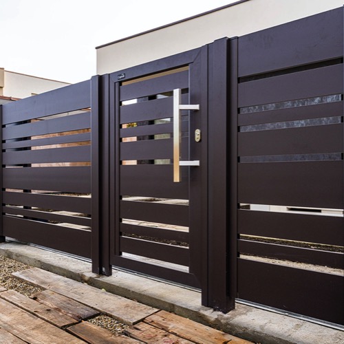 Aluminium fence - RAL 8019