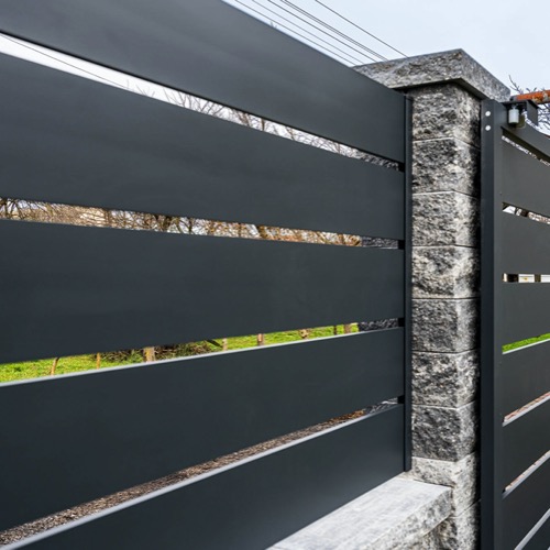 Aluminium fence - RAL 7016