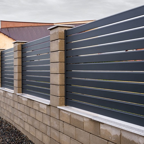 Aluminium fence - RAL 7016