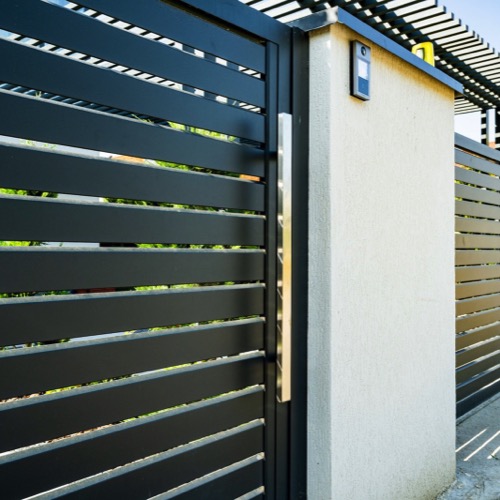 Aluminium fence - RAL 7016