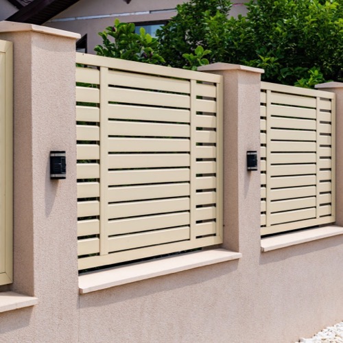 Aluminium fence - RAL 1015