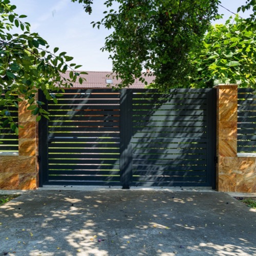 Aluminium fence - RAL 7016