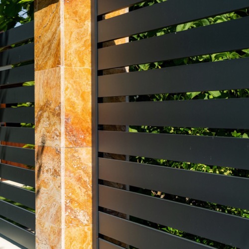 Aluminium fence - RAL 7016