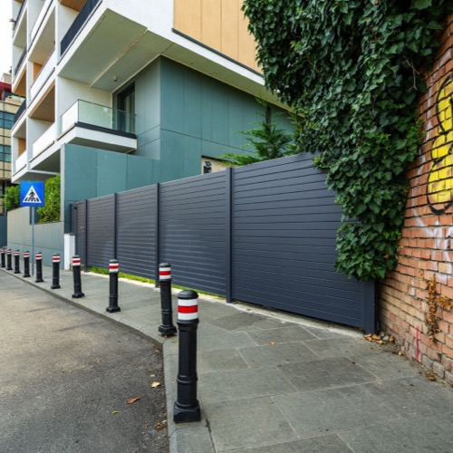 Aluminium fence - RAL 7024