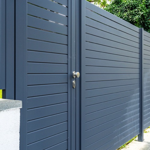 Aluminium fence - RAL 7024