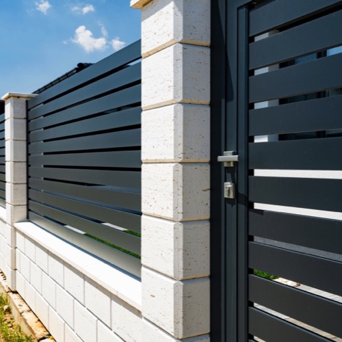 Aluminium fence - RAL 7016