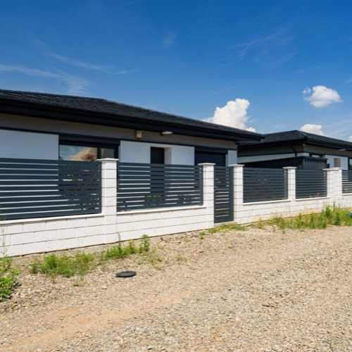 Aluminium fence - RAL 7016