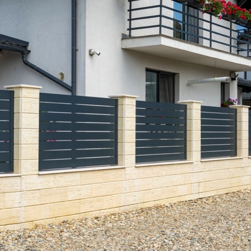 Aluminium fence - RAL 7016