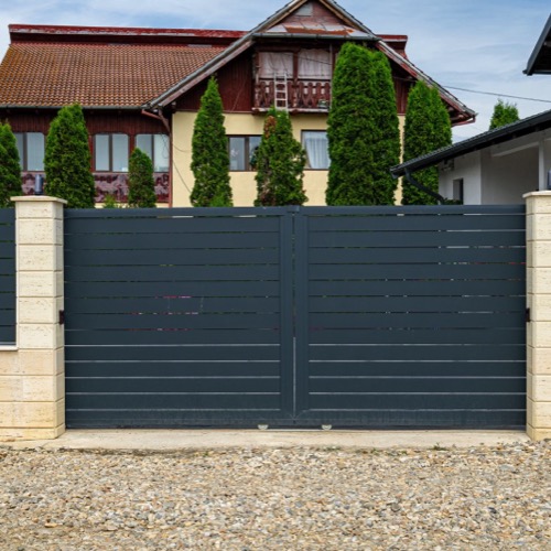 Aluminium fence - RAL 7016