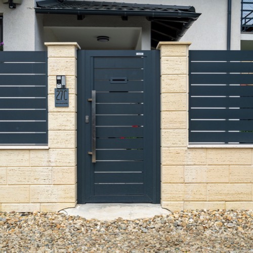 Aluminium fence - RAL 7016