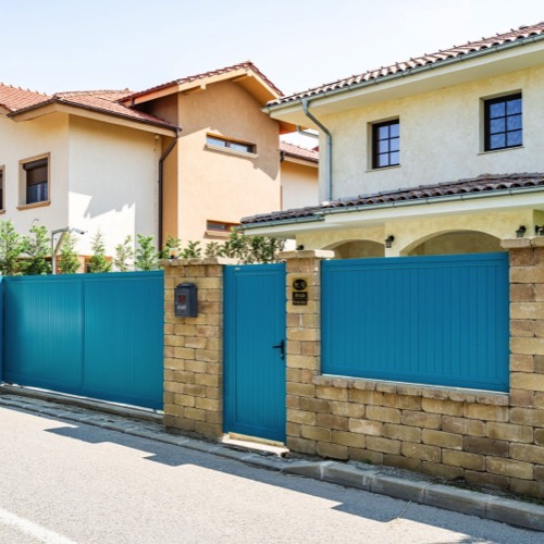 Aluminium fence - RAL 5021
