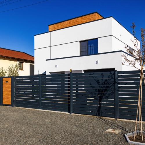 Aluminium fence - RAL 7016