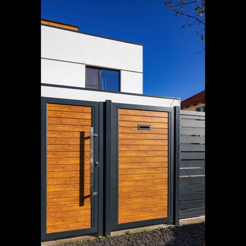 Aluminium fence - RAL 7016