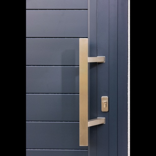 Aluminium fence - RAL 7016
