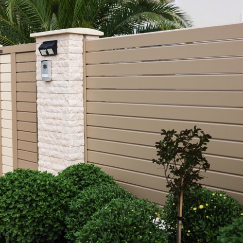 Aluminium fence - RAL 1019/1015