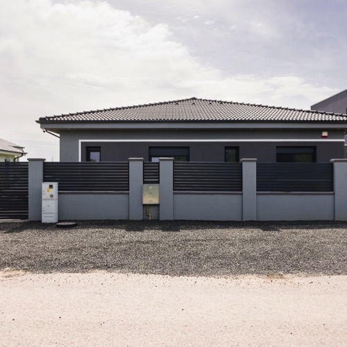 Aluminium fence - RAL 7016