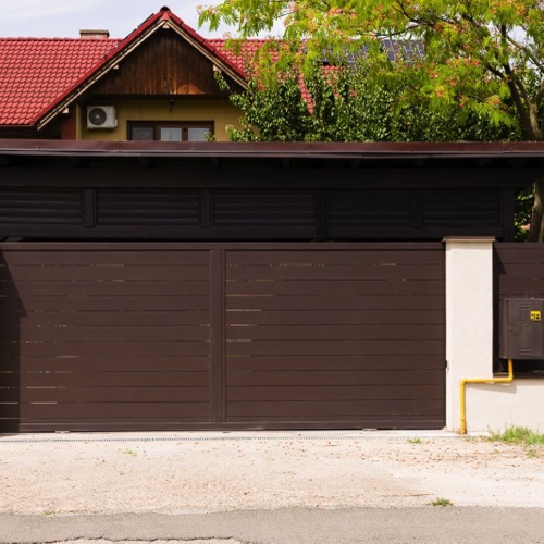 Aluminium fence - RAL 8019