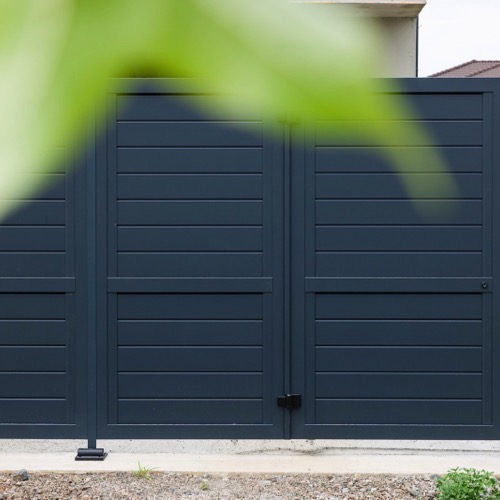 Aluminium fence - RAL 7016