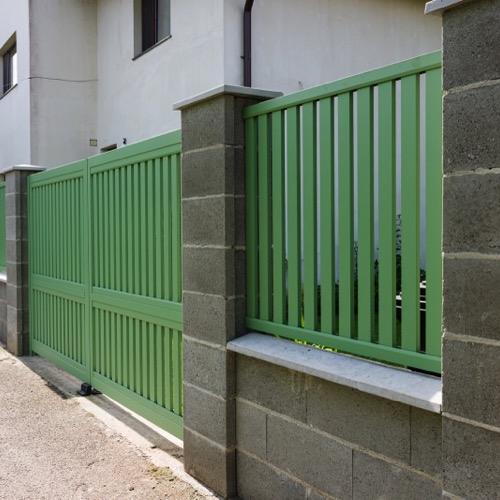 Aluminium fence - RAL 6021