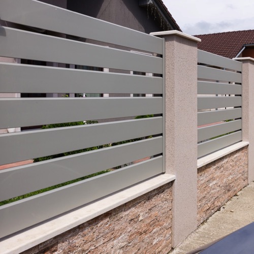 Aluminium fence - RAL 9006