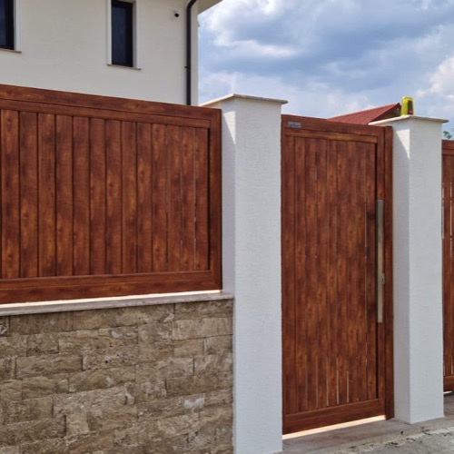 Aluminium fence - cherry wood