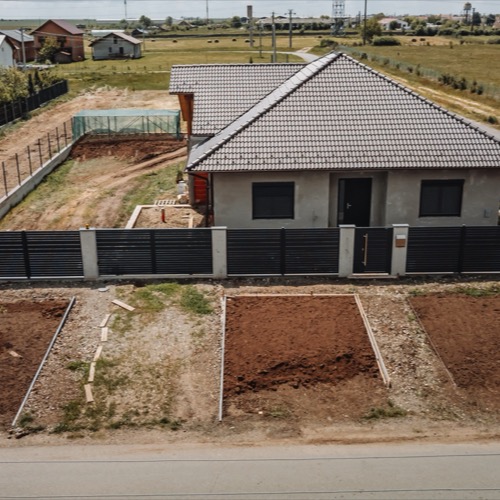 Aluminium fence - RAL 7016