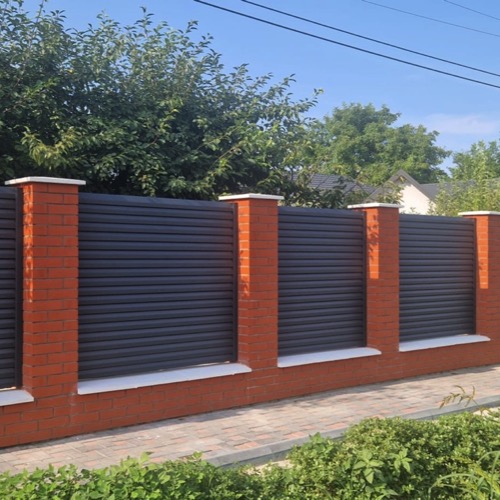 Aluminium fence - RAL 7016