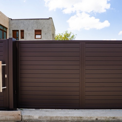 Aluminium fence - RAL 8019