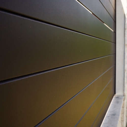 Aluminium fence - RAL 8019