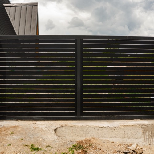 Aluminium fence - RAL 7016